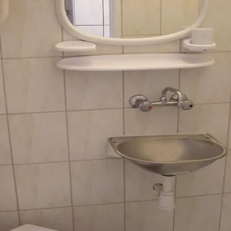 Apartment P3a Mieszkanie Male Tanie Sympatyczne Halczyna 9 Alfa Krakow